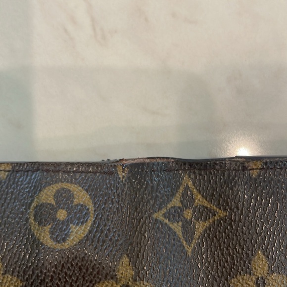 Louis Vuitton Monogram Wallet - Picture 9 of 16